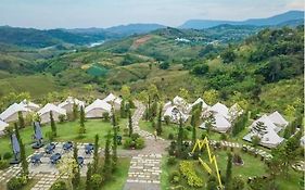 ปาป้า การ์เด้น เขาค้อ